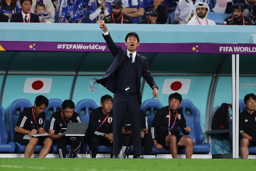 Hajime Moriyasu gestures during the round of 16 match between Japan and Croatia at Qatar World Cup at Al-Janoub Stadium in Al Wakrah, Qatar, December 5, 2022. /CFP