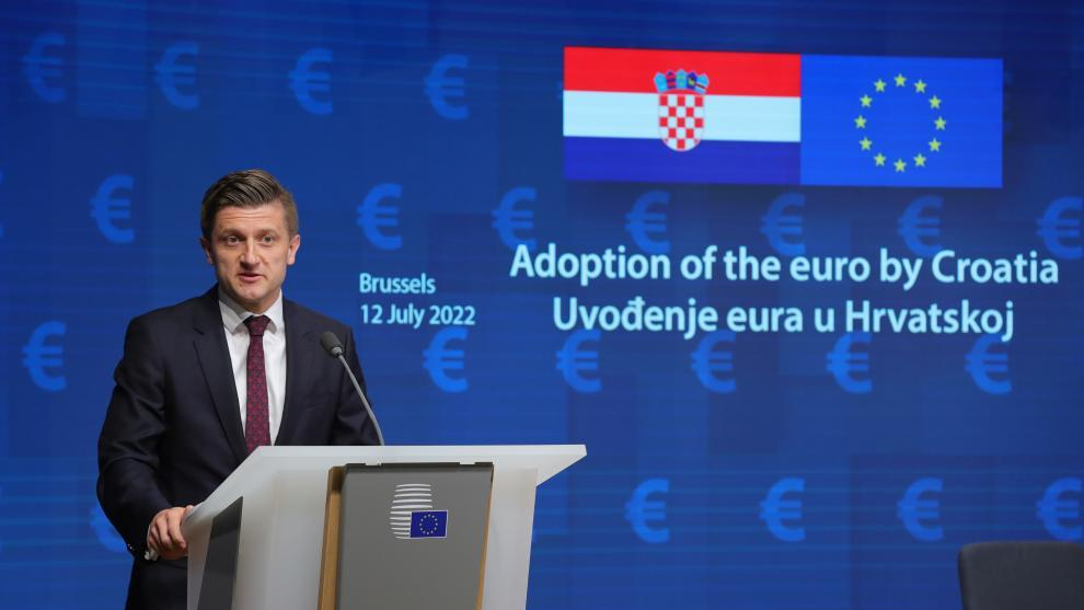 Croatian Deputy Prime Minister and Minister of Finance Zdravko Maric speaks at a signing ceremony on adoption of the euro by Croatia in Brussels, Belgium, July 12, 2022. /Xinhua