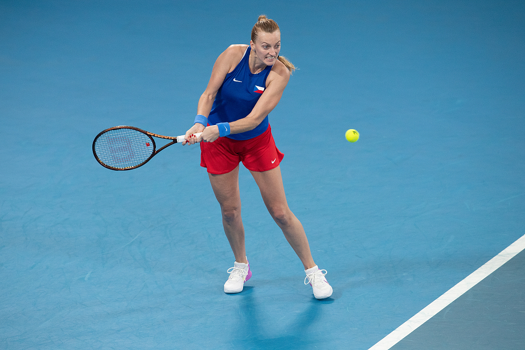 Petra Kvitova of the Czech Republic competes against Laura Siegemund of Germany during day four of the United Cup at Pat Rafter Arena in Brisbane, Australia, January 1, 2023. /CFP