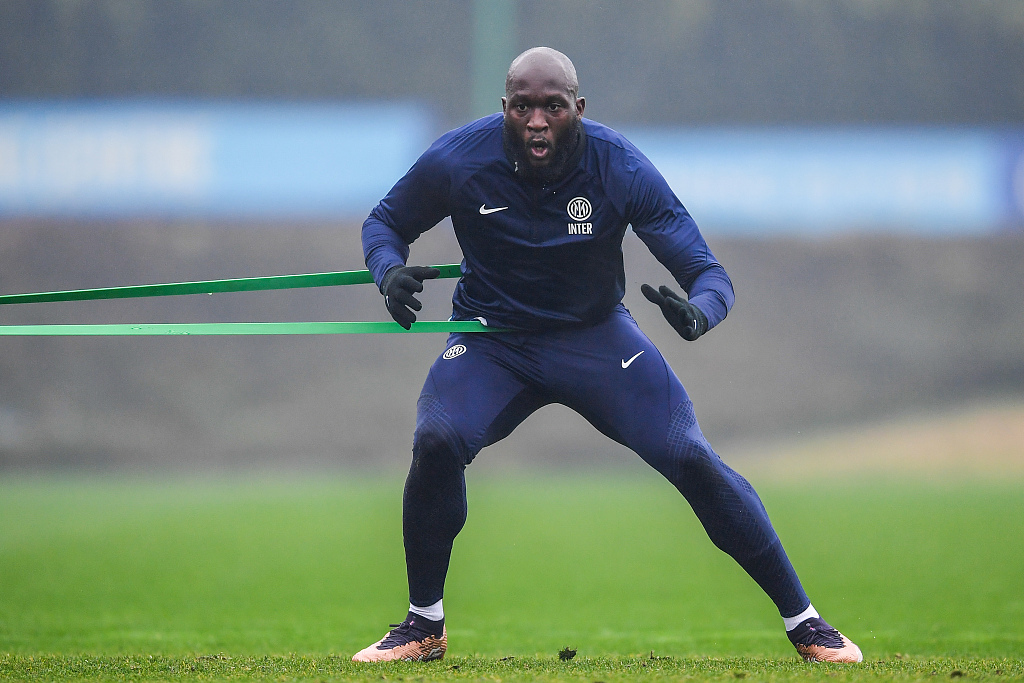Romelu Lukaku of Inter Milan in practice at the club's training ground, Suning Training Center at Appiano Gentile in Como, Italy, January 2, 2023. /CFP 
