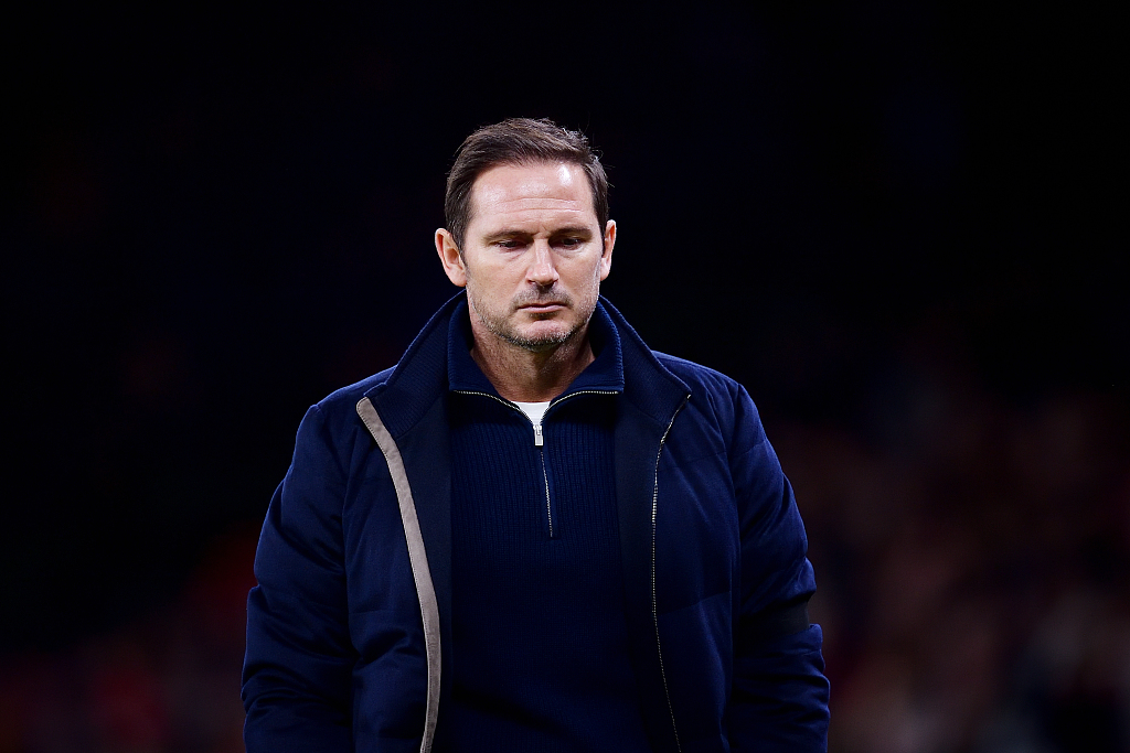 Everton manager Frank Lampard in frustration after his team's FA Cup loss at Old Trafford in Manchester, England, January 6, 2023. /CFP