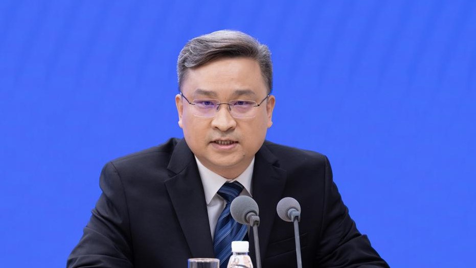 Chen Cao, a researcher at the National Institute for Viral Diseases Control and Prevention, talks to reporters at a press conference in Beijing, China, January 8, 2023. /China.com.cn