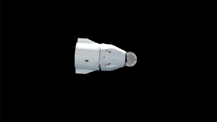 Le cargo de ravitaillement SpaceX Dragon se retire de la Station spatiale internationale