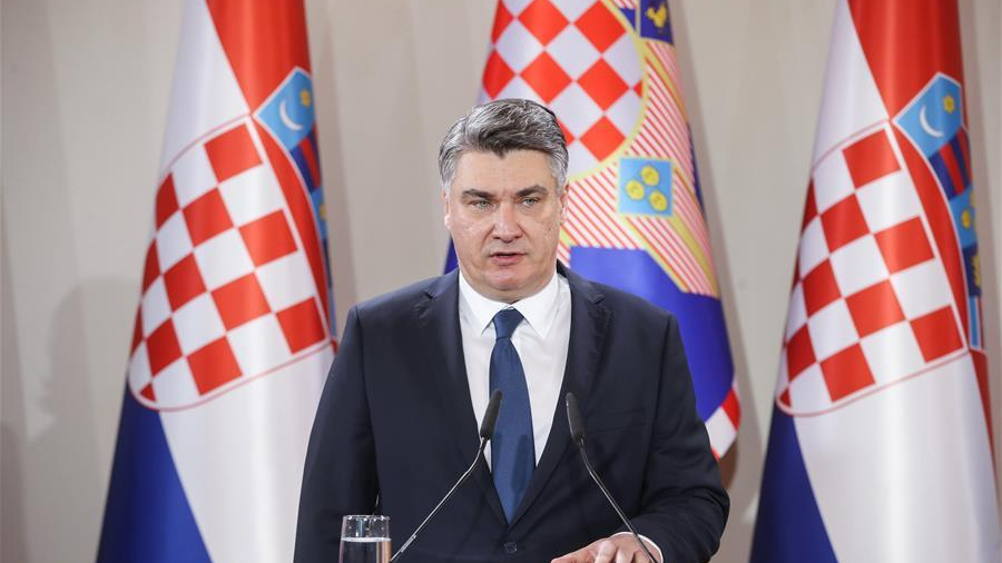 Zoran Milanovic takes the oath of office during his presidential inauguration ceremony in Zagreb, capital of Croatia, February 18, 2020. /Xinhua