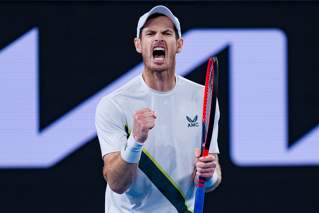 Andy Murray of Great Britain celebrates winning a point in the second round men's singles match against Thanasi Kokkinakis of Australia at the Australian Open, January 19, 2023. /CFP