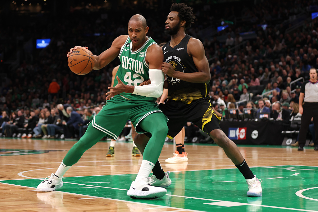 Al Horford (#42) of the Boston Celtics posts up in the game against the Golden State Warriors at TD Garden in Boston, Massachusetts, January 19, 2023. /CFP
