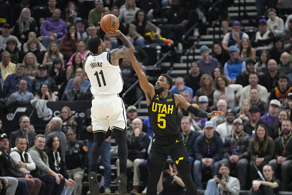 Kyrie Irving (#11) of the Brooklyn Nets shoots in the game against the Utah Jazz at Vivint Arena in Salt Lake City, Utah, January 20, 2023. /CFP
