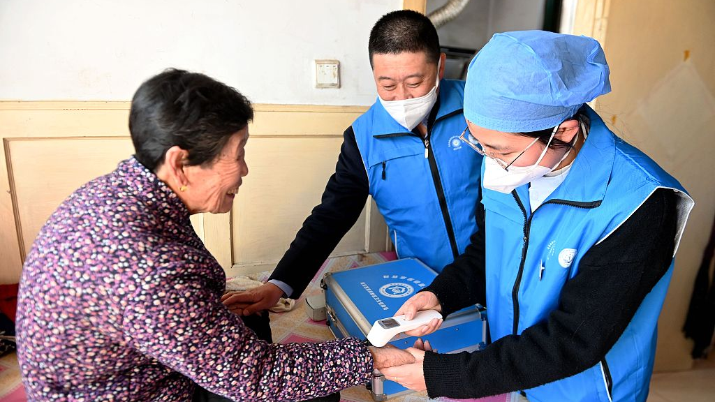 Home medical service is available in the villages of Qingdao, east China's Shandong Province, January 7, 2023. /CFP