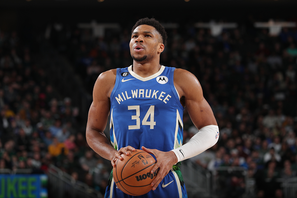 Giannis Antetokounmpo of the Milwaukee Bucks is about to shoot a free throw in the game against the Denver Nuggets at the Fiserv Forum in Milwaukee, Wisconsin, January 25, 2023. /CFP