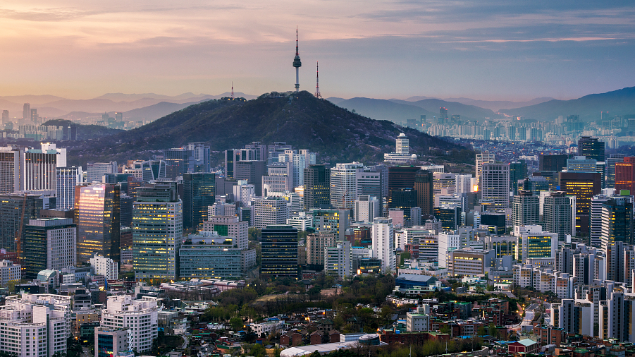City skyline in downtown Seoul. /CFP