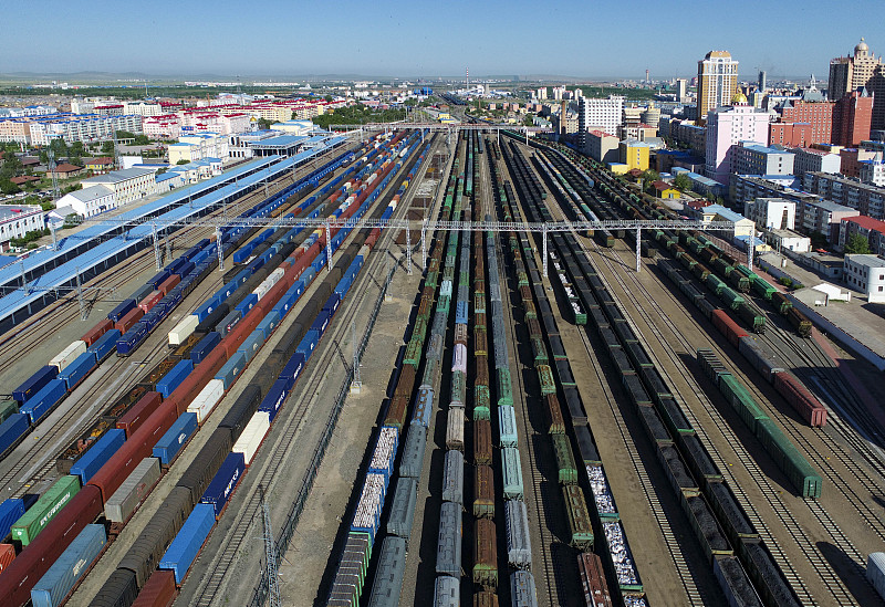 The China-Europe freight train is ready to depart at the Manzhouli Railway port in Inner Mongolia Autonomous Region, June 21, 2022. /CFP