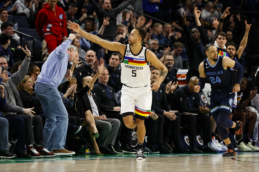Kyle Anderson (#5) of the Minnesota Timberwolves reacts after making a 3-pointer in the game against the Memphis Grizzlies at the Target Center in Minneapolis, Minnesota, January 27, 2023. /CFP