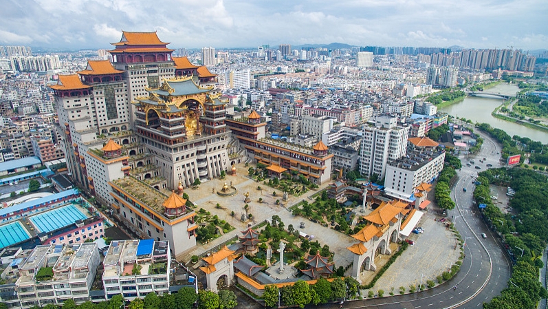 Live: Magnificent view of Yuntian Palace in S China's Guangxi - Ep. 3