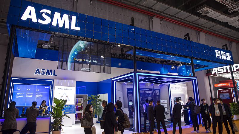 ASML displays its chip making equipment at the 5th China International Import Expo in Shanghai, China, November 7, 2022. /CFP