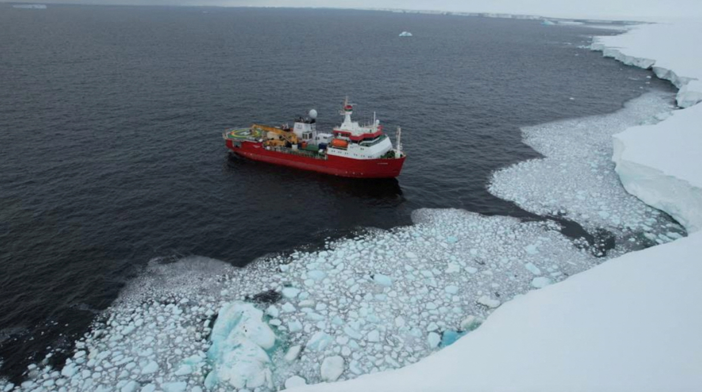 Italian ice breaker vessel Laura Bassi carrying scientists researching in the Antarctic, sails near the Bay of Wales, Antarctica. /Reuters