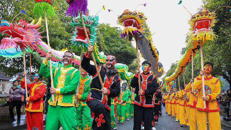 Folk culture shines at China's Lantern Festival celebrations - CGTN