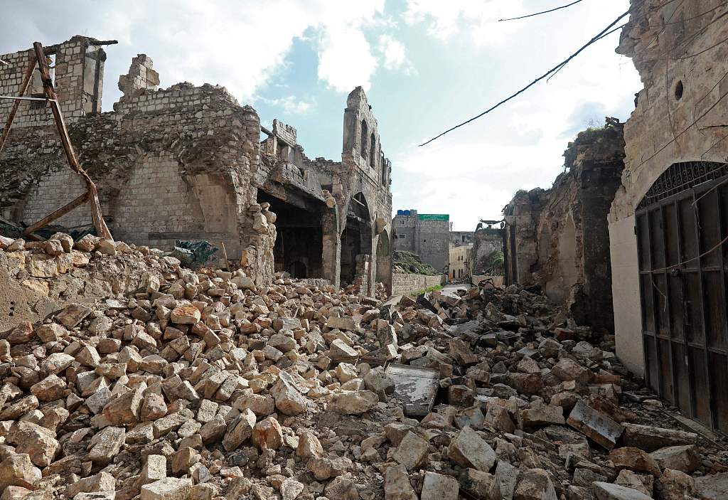 Many buildings in northern Syria's Aleppo city collapse after deadly earthquakes hit the country and neighboring Türkiye, including those in cultural heritage sites, on February 7, 2023. /CFP