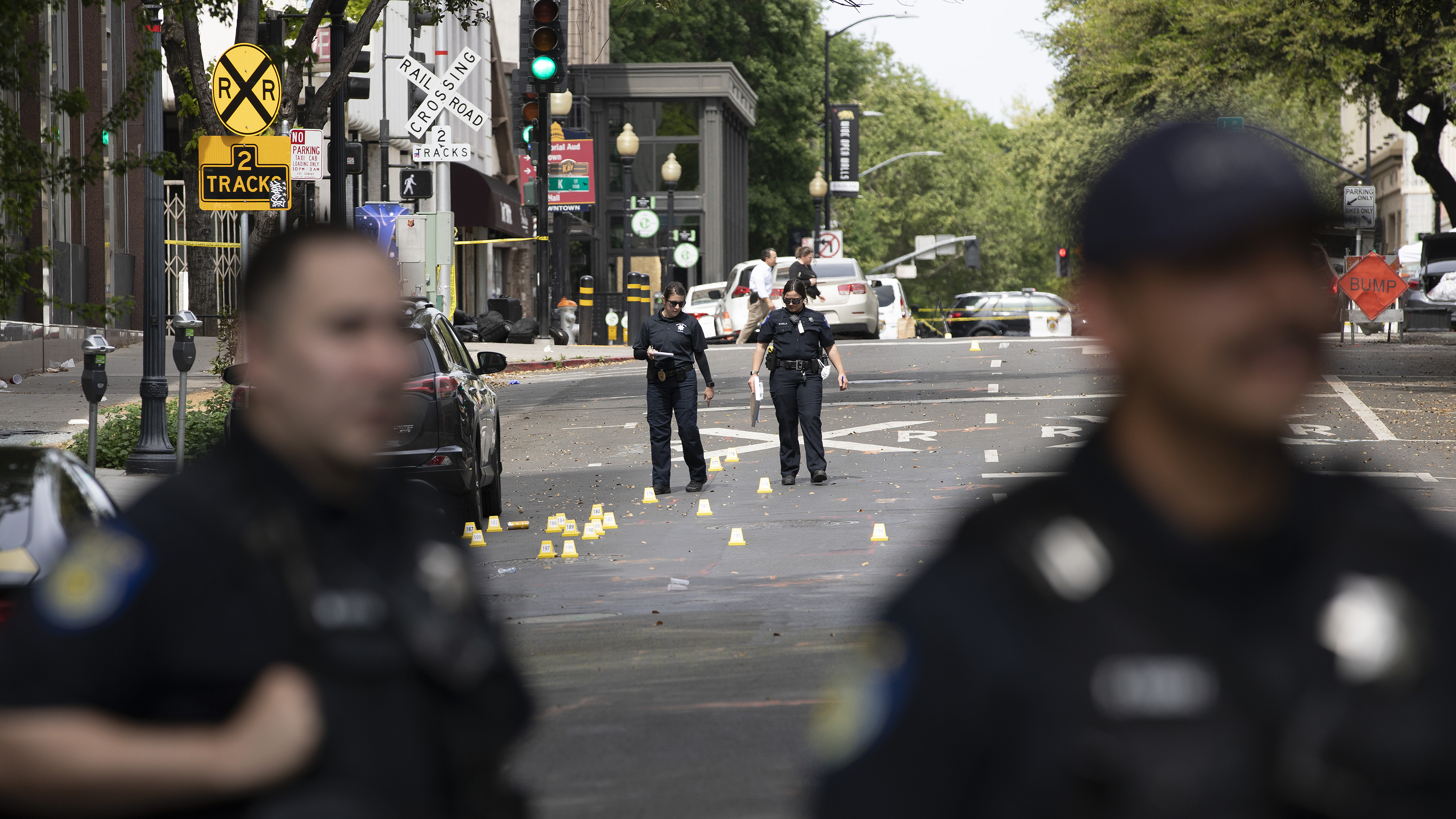 Police investigate a shooting in Sacramento, California, U.S., April 3, 2022. /CFP