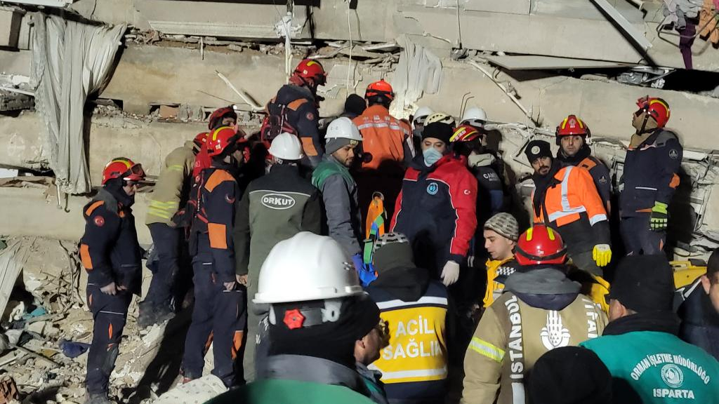 Members of the China Search and Rescue Team working with their local partners on earthquake debris in Antakya in the southern province of Hatay, Türkiye, February 9, 2023. /Xinhua