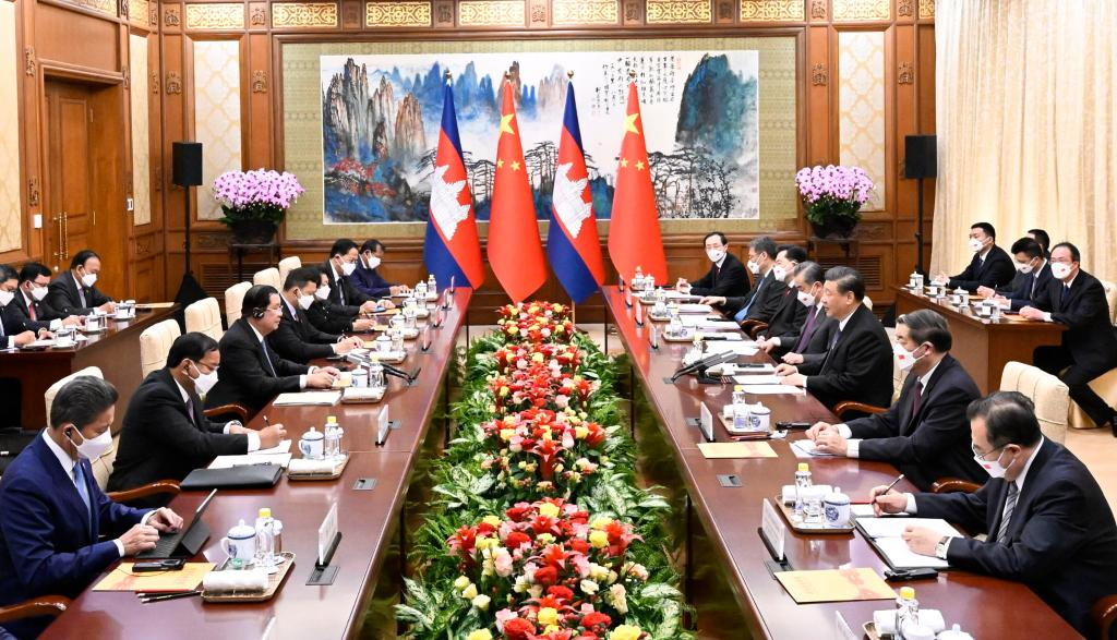 Chinese President Xi Jinping meets with Prime Minister of the Kingdom of Cambodia Hun Sen at the Diaoyutai State Guesthouse in Beijing, capital of China, February 10, 2023. /Xinhua
