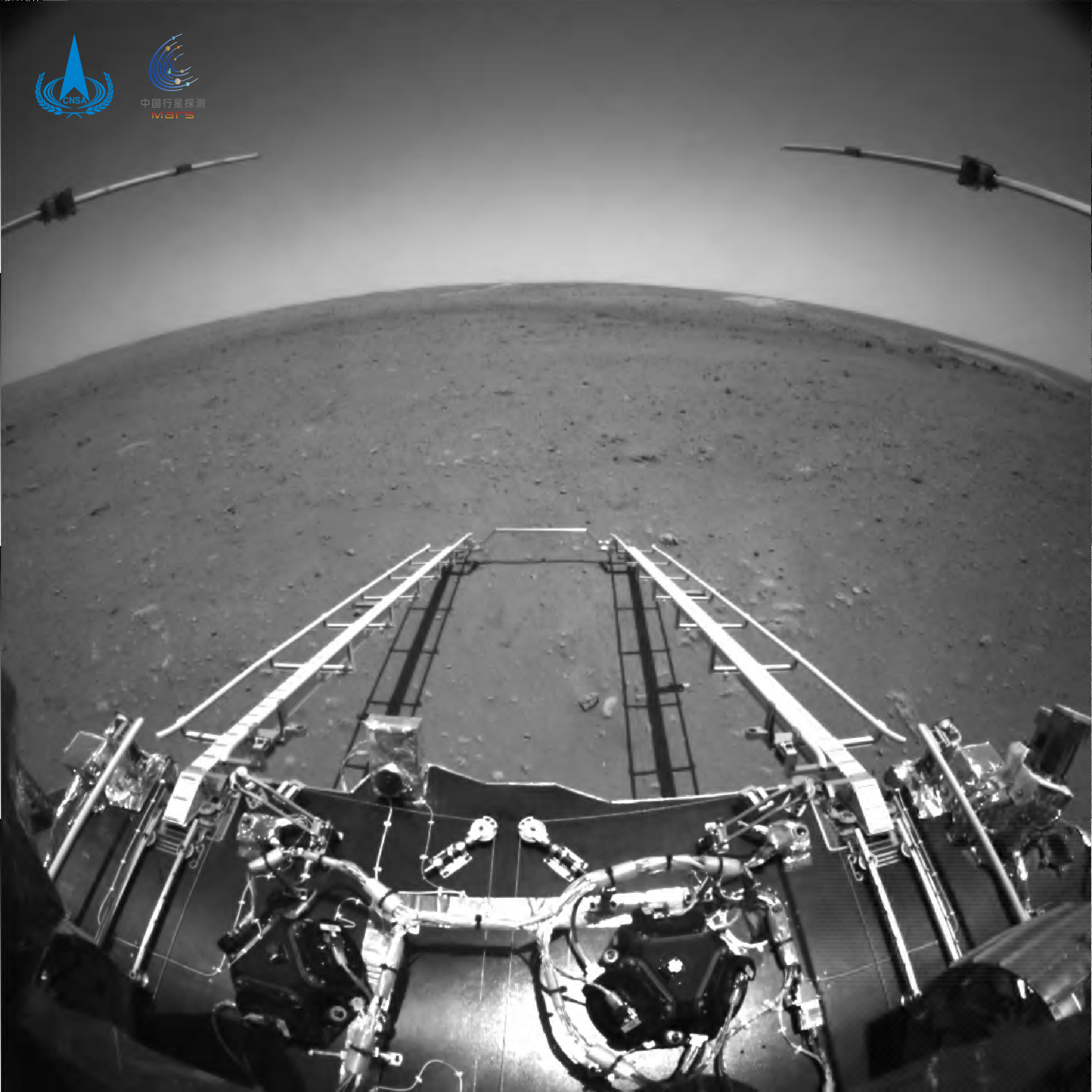 A picture taken by China's Zhurong Mars rover showing the Tianwen-1 probe system and the surface of Mars. /CNSA