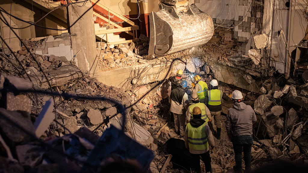 Search and rescue crews work round the clock to dig out earthquake survivors in Antakya, Hatay, February 11, 2023. /CFP