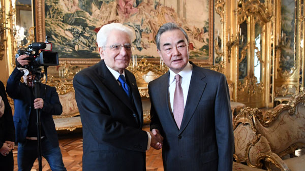 Wang Yi (R) meets with Italian President Sergio Mattarella in Rome, Italy, February 17, 2023. /Chinese Foreign Ministry