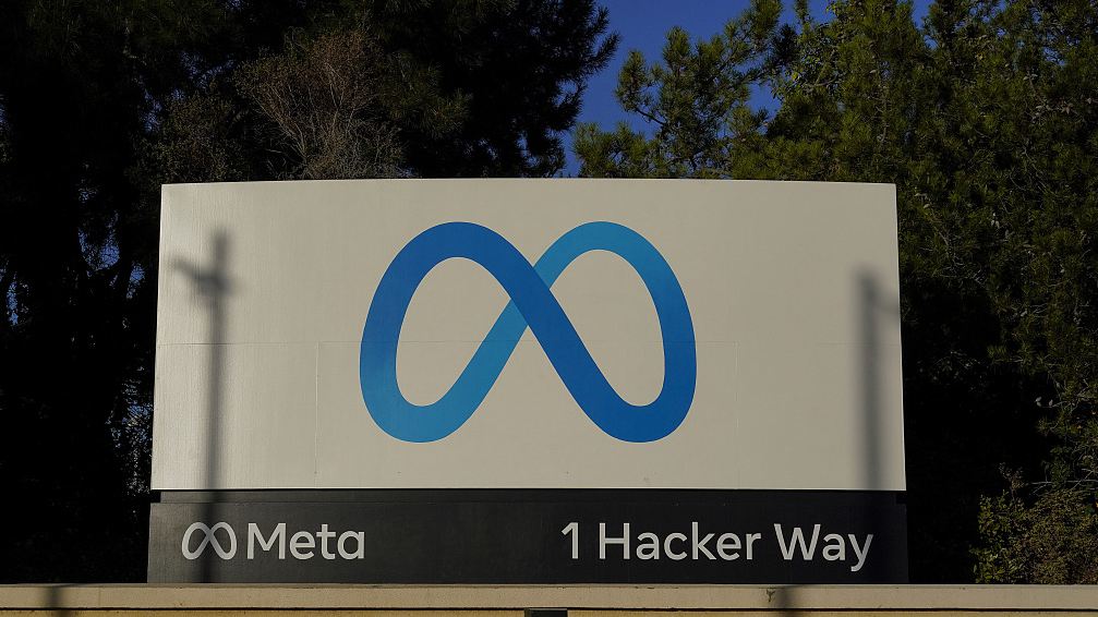 Meta's logo at the company's headquarters in Menlo Park, California, November 9, 2022. /CFP