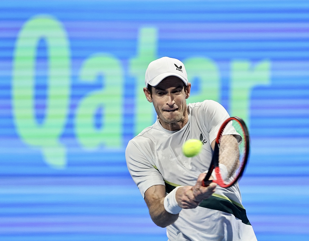 Andy Murray of Britain returns the ball during the game against Alexander Zverev of Germany in the Qatar Open in Doha, February 22, 2023. /CFP