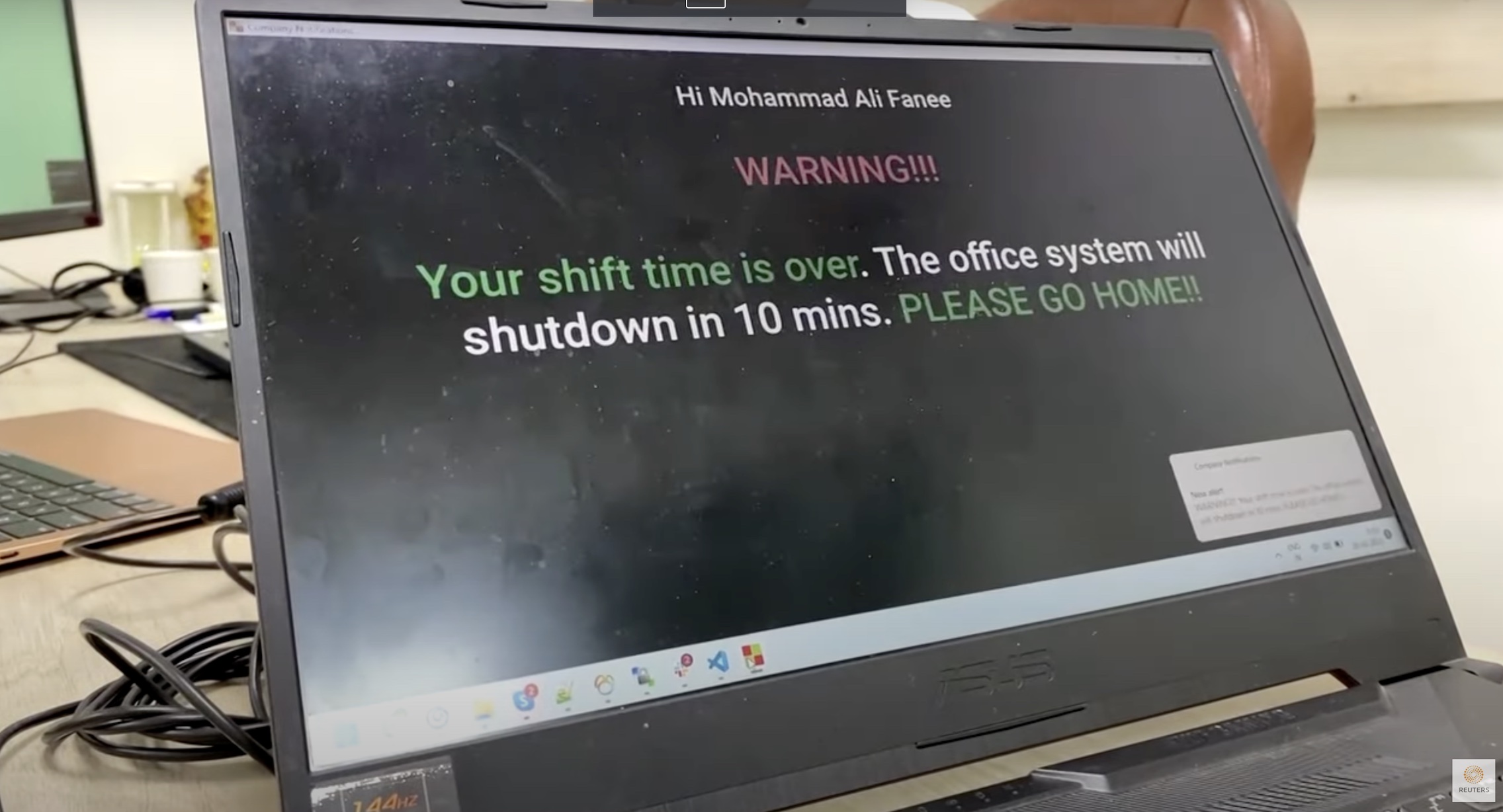 Screenshot of employee notification system that kicks in the moment an employee's shift is over, warning them that 