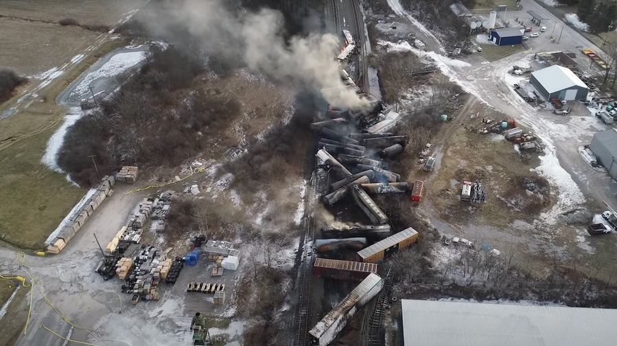 Video screenshot released by the U.S. National Transportation Safety Board shows the site of a derailed freight train in East Palestine, Ohio, U.S. /Xinhua