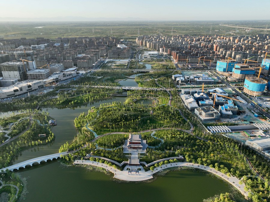 This aerial photo taken on September 6, 2022 shows a view of Rongdong District in Xiong'an New Area, north China's Hebei Province. /Xinhua