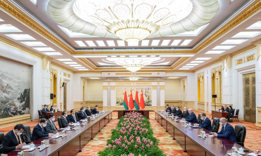 Chinese Premier Li Keqiang meets with visiting Belarusian President Alexander Lukashenko at the Great Hall of the People in Beijing, capital of China, March 1, 2023. /Xinhua