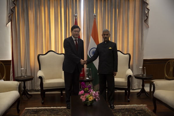Chinese Foreign Minister Qin Gang meets with his Indian counterpart Subrahmanyam Jaishankar on the sidelines of the G20 Foreign Ministers' Meeting in New Delhi, India, March 2, 2023. /Chinese Foreign Ministry