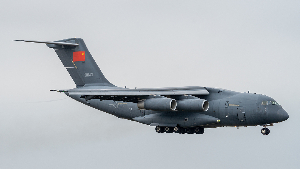 A Chinese Y-20 military transport aircraft lands at Zhuhai Airport in Zhuhai City, south China's Guangdong Province, November 14, 2022. /CFP
