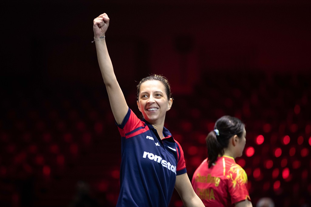 Elizabeta Samara celebrates after defeating defending champion China's Chen Meng in the women's singles event at the Singapore Smash in Singapore, March 13, 2023. /CFP