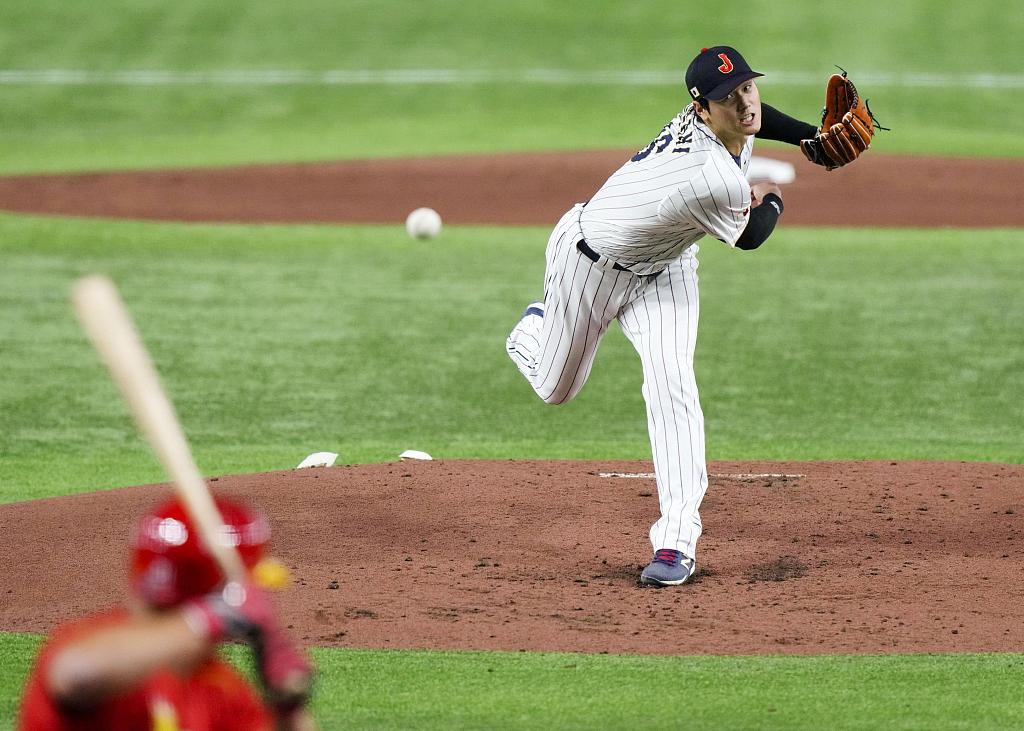 Shohei Ohtani of Japan pitches in the game against China at the World Baseball Classic at Tokyo Dome in Tokyo, Japan, March 9, 2023. /CFP