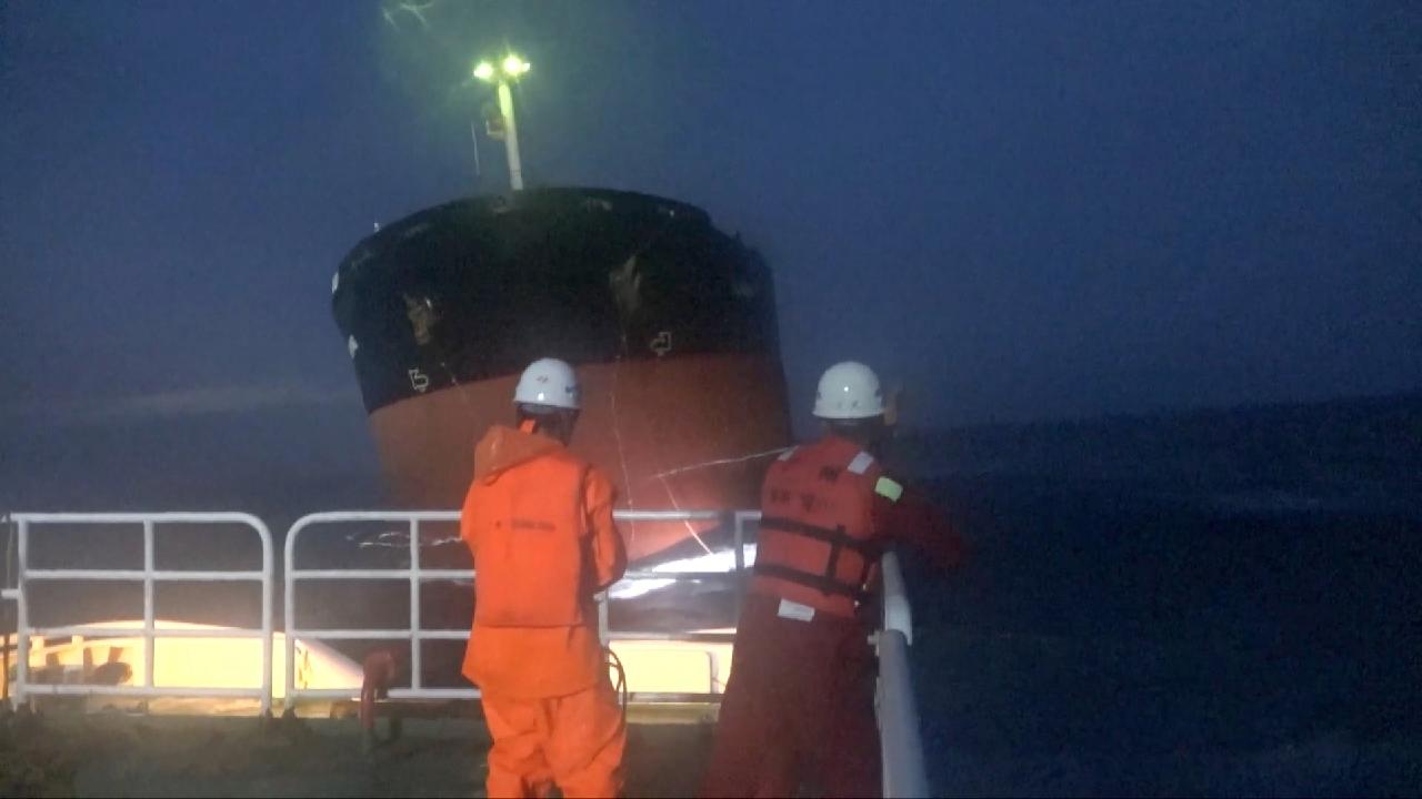 Судно в море