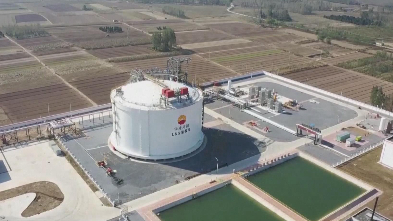 An LNG storage tank based in Hejian, north China's Hebei Province. /CMG