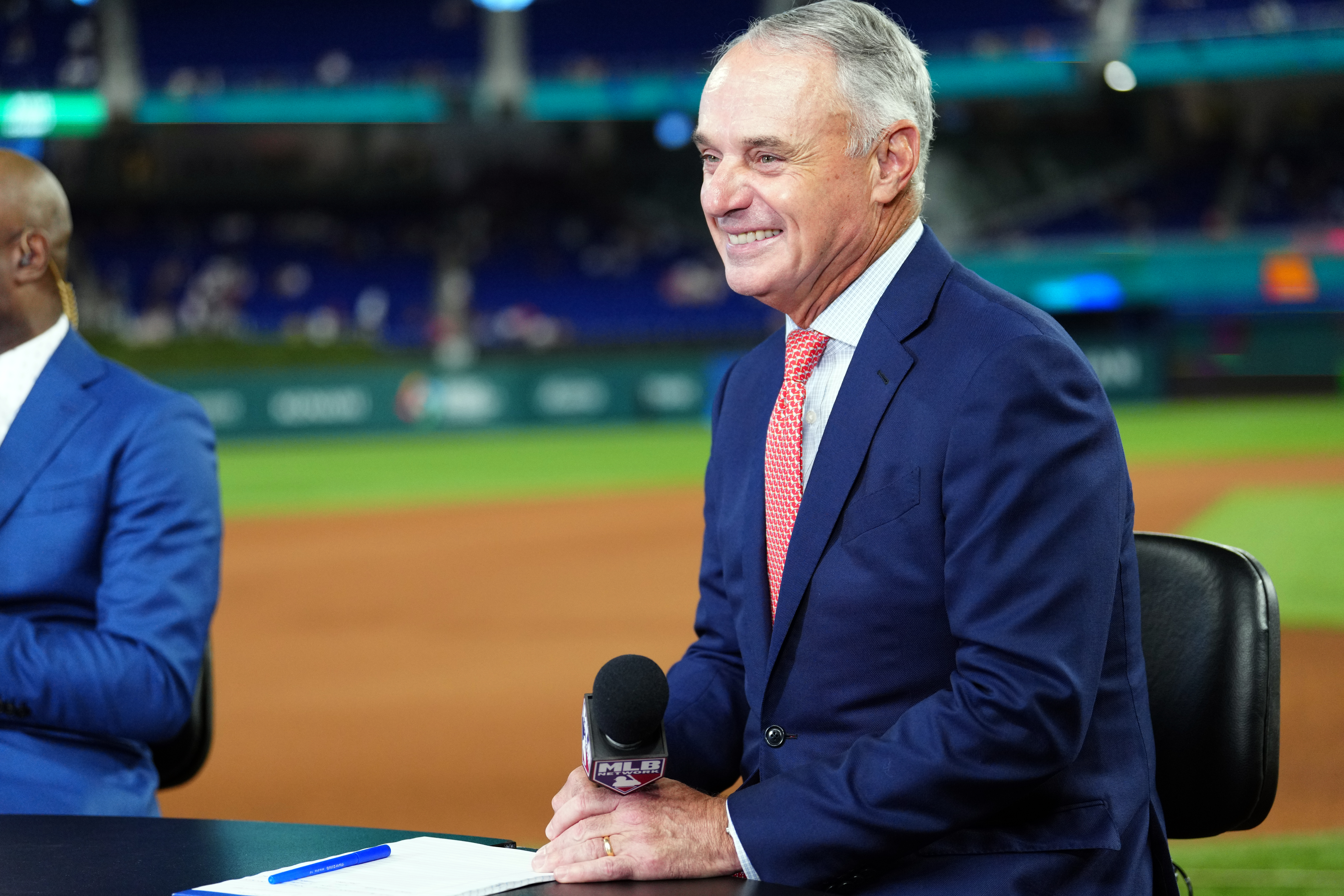 MLB commissioner Rob Manfred attends the MLB Network set prior to the World Baseball Classic Championship game between USA and Japan at LoanDepot Park in Miami, Florida, March 21, 2023. /CFP 