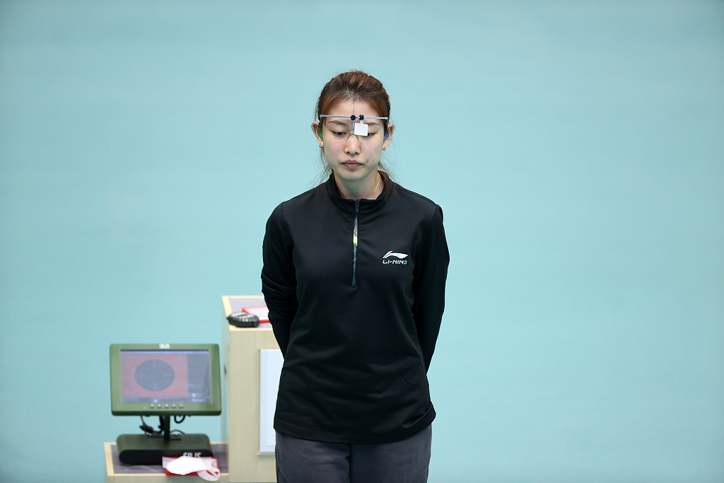 Li Xue during the women's 10-meter air pistol final at the National Games in Xi'an, China, September 14, 2021. /CFP