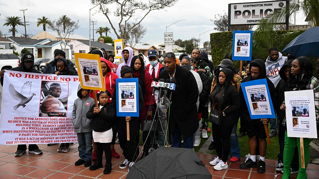 The Family and friends of African American Anthony Lowe Jr hold a news conference to demand an investigation into his death outside of the Huntington Park Police Department in Huntington Park, California, U.S., January 30, 2023. /CFP