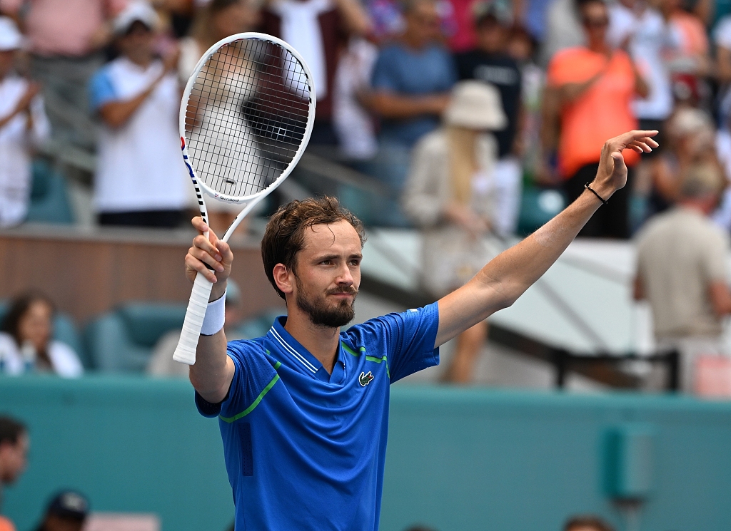 Daniil Medvedev celebrates after winning against Christopher Eubanks during the men's singles quarterfinals of the Miami Open in Florida, U.S., March 30, 2023. /CFP 