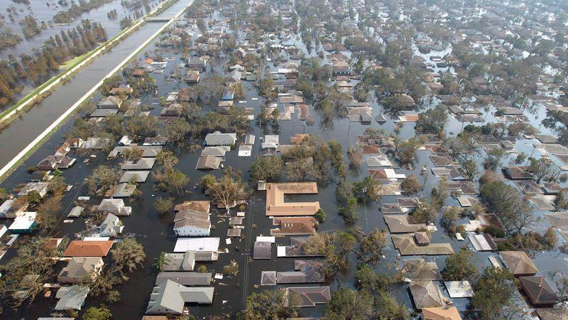 Thousands of houses in New Orleans, Louisiana remain under water one week after Hurricane Katrina passed through Louisiana, Mississippi, and Alabama on September 5, 2005 file photo. /Reuters
