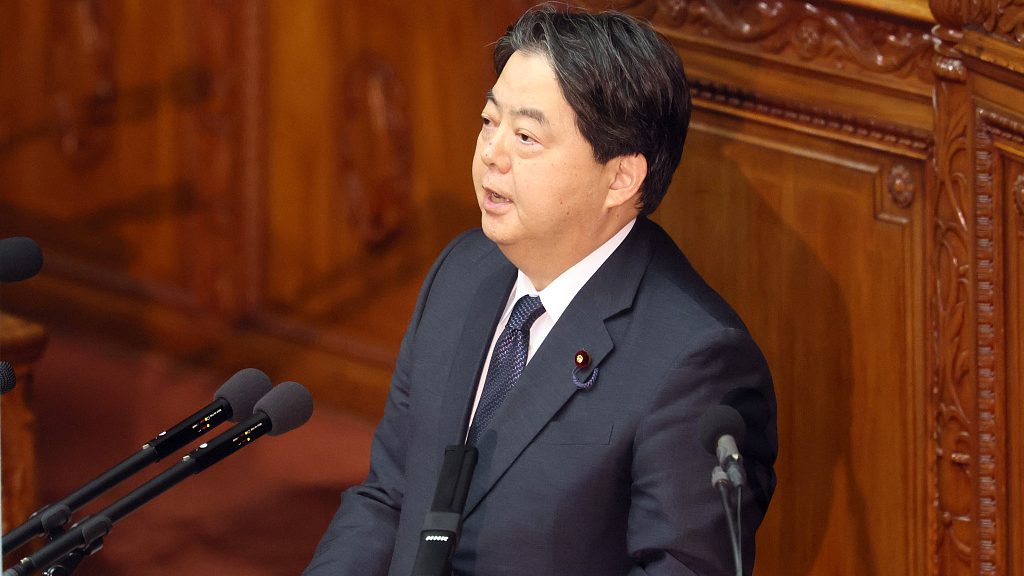 Japanese Foreign Minister Yoshimasa Hayashi delivers a speech at Lower House's plenary session at the National Diet in Tokyo, Japan, January 23, 2023. /CFP