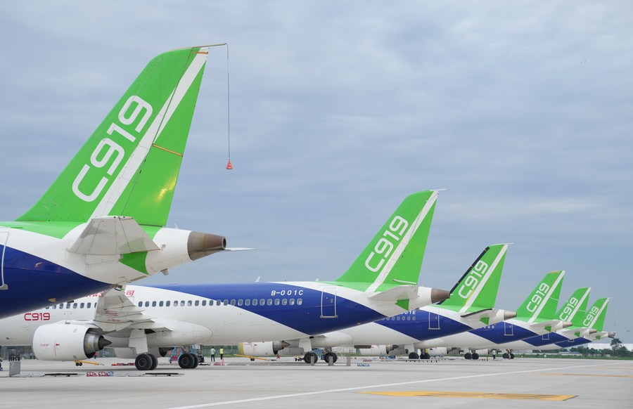 C919 jets in Pucheng County, northwest China's Shaanxi Province, July 18, 2022. /Xinhua