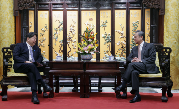 Wang Yi (R), director of the Office of the Foreign Affairs Commission of the Communist Party of China Central Committee, holds talks with Japanese Minister for Foreign Affairs Yoshimasa Hayashi in Beijing, China, April 2, 2023. /Chinese Foreign Ministry
