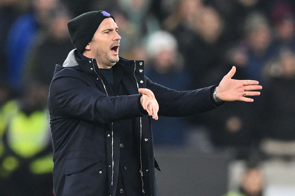 Frank Lampard, manager of Everton, looks on during the Premier League game against West Ham United at the London Stadium in London, England, January 21, 2023. /CFP