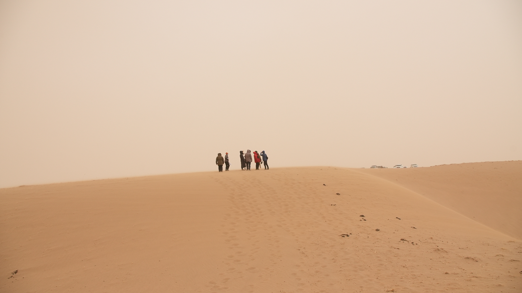 Looking for the source of a river amid a sandstorm in the Arjin Mountains, April 3, 2023. Cao Qingqing/CGTN