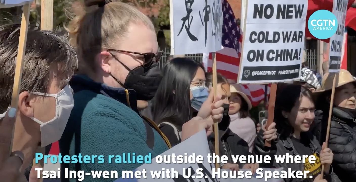 Protesters rallied outside the venue where Taiwan leader Tsai Ing-wen met with U.S. House Speaker Kevin McCarthy in California, April 5, 2023. /CGTN